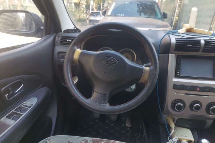 Used FAW Senya S80 2013 1.5L Manual 5-Seat Urban Fashion Edition