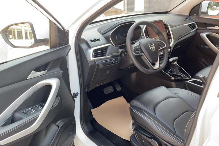 Used Baojun 530 2021 Global Car Anniversary Edition 1.5T CVT Luxury Model 6 Seats
