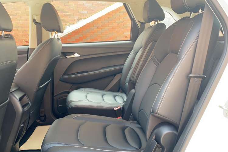 Used Baojun 530 2021 Global Car Anniversary Edition 1.5T CVT Luxury Model 6 Seats
