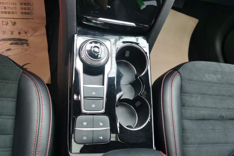 Used Ford Escape 2020 EcoBoost 245 Four-Wheel Drive ST-LINE Deluxe Edition
