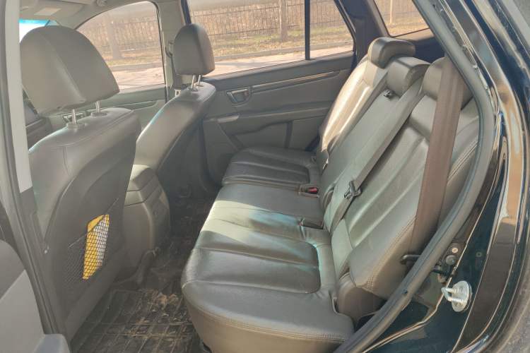 Used Hyundai Santa Fe Classic 2010 2.4 Ultimate Edition 7-Seater Four-Wheel Drive Left Rear Seat