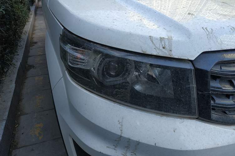 Used CHANGAN OSHAN X70A 2019 1.5L Manual Classic Model China VI Standard Right Front Headlight