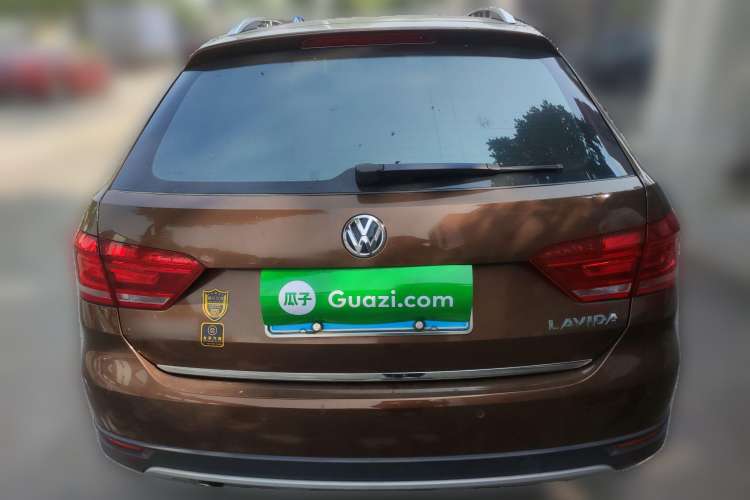 Used Volkswagen Cross Lavida 2014 1.6L Automatic Rear