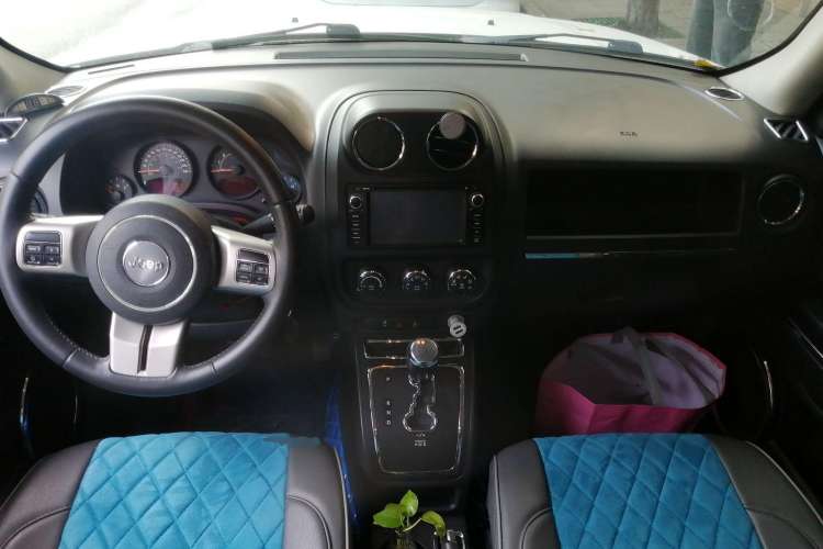 Used Jeep Patriot 2014 2.4L Serpentine Collection Edition
