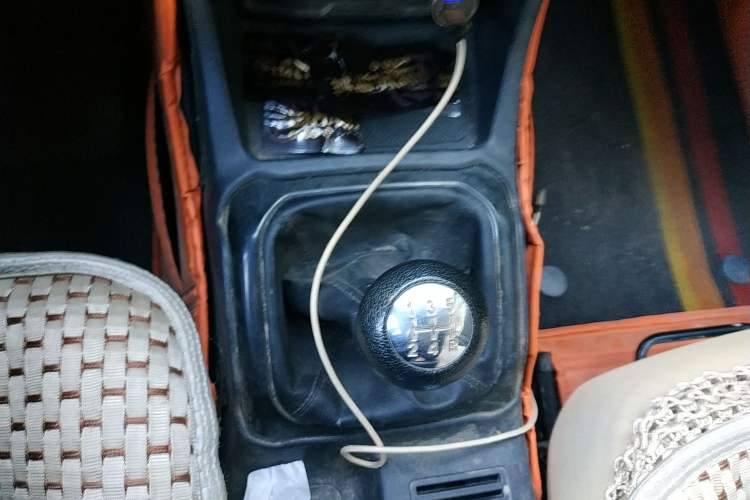 Used CHANGAN OSHAN X70A 2019 1.5L Manual Classic Model China VI Standard Gear Lever
