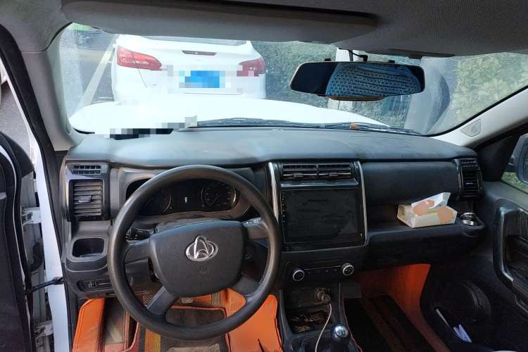 Used CHANGAN OSHAN X70A 2019 1.5L Manual Classic Model China VI Standard Center Console