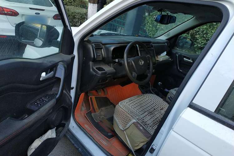 Used CHANGAN OSHAN X70A 2019 1.5L Manual Classic Model China VI Standard Driver Seat