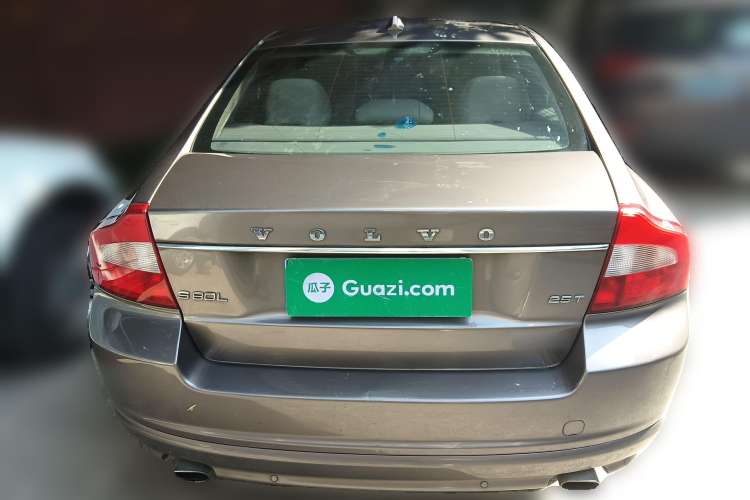 Used Volvo S80L 2010 2.5T Zhiya Edition
