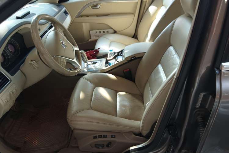 Used Volvo S80L 2010 2.5T Zhiya Edition
