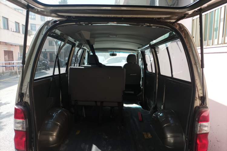 Used Jinbei Express 2018 2.0L Standard Version V19