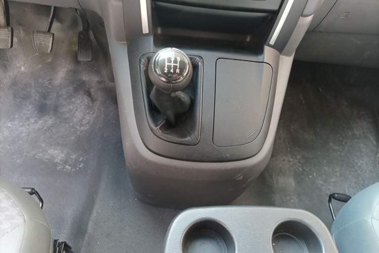 Used Jinbei Express 2018 2.0L Standard Version V19