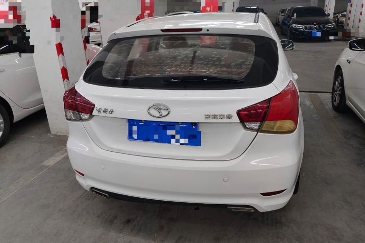 Used Soueast V6 Lingshi 2014 1.5L Manual Luxury Edition for Women