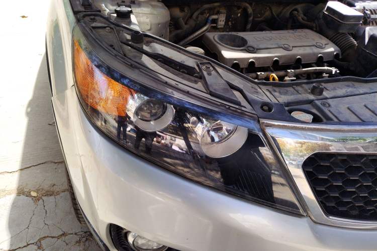 Used Kia Sorento 2012 2.4L Gasoline Comfort Edition
