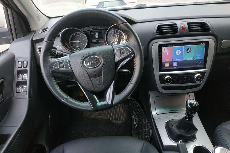 Used JAC T6 2020 2.0T Diesel Two-Wheel-Drive Elite Version Long Wheelbase China VI Emission Standard HFC4DB2-2E