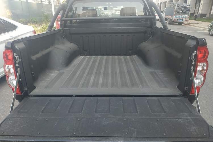 Used Great Wall Wingle 5 2021 2.4L Gasoline Two-Wheel-Drive Elite Version Small Double Cab China VI Emission Standard 4K22D4M
