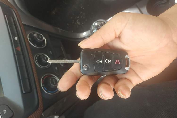 Used Great Wall Wingle 5 2021 2.4L Gasoline Two-Wheel-Drive Elite Version Small Double Cab China VI Emission Standard 4K22D4M
