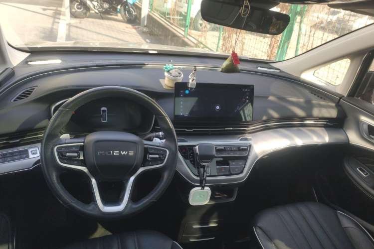 Used Roewe iMAX8 2021 400TGI Supreme Series Prestige Edition
