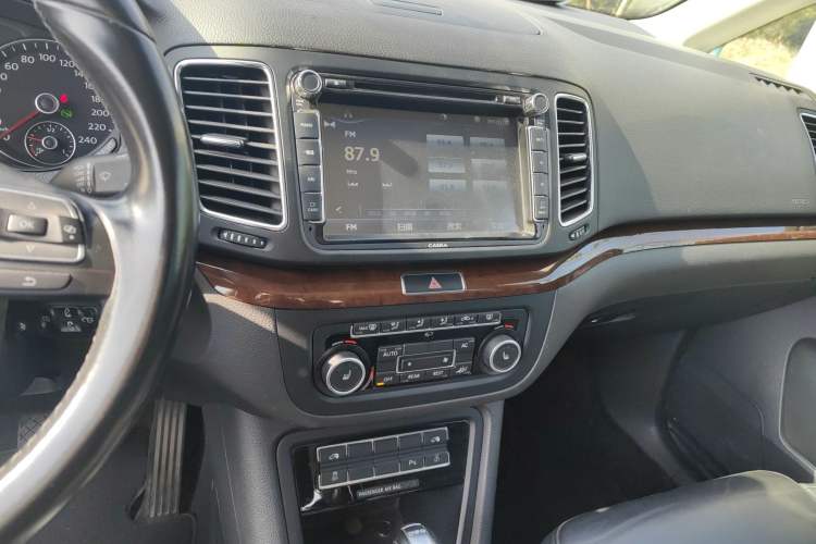 Used Volkswagen Sharan 2012 2.0 TSI Comfort Edition Euro IV