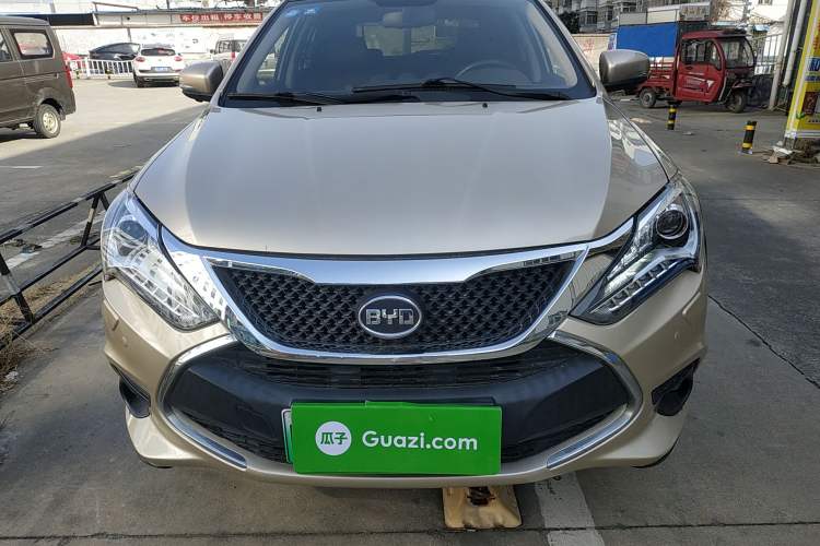 Used BYD Tang New Energy 2015 2.0T Four-Wheel-Drive Flagship Model Front