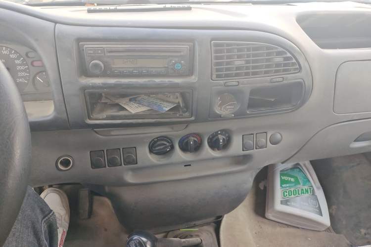 Used Ford Classic Transit 2009 2.8T Diesel Multi-Function Short Wheelbase Mid-Roof JX493ZLQ3