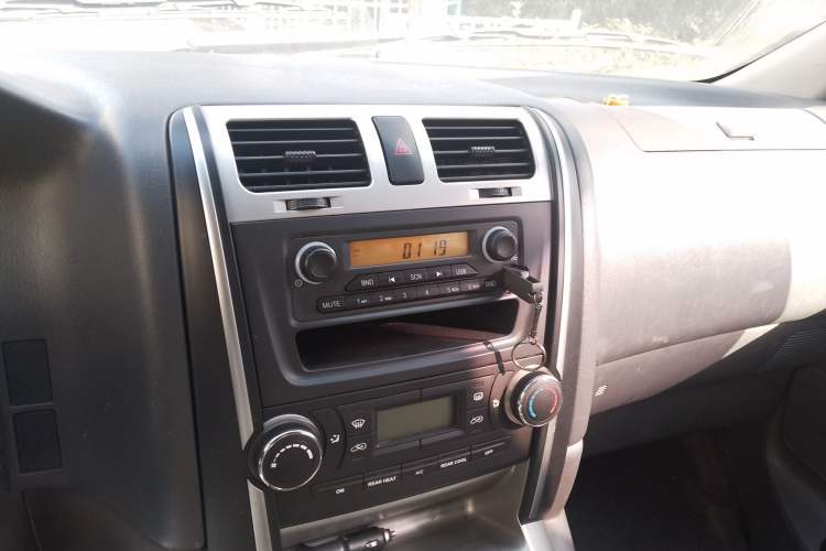 Used Jinbei Express 2020 2.0L Upgraded Version China VI Standard Luxury 9-Seater 1TZS