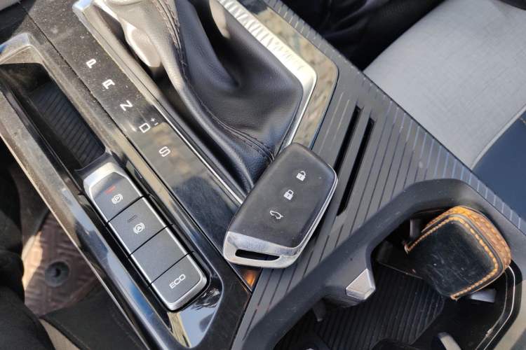 Used Baojun RM-5 2019 1.5T CVT 24-Hour Online Luxury Version 6 Seats