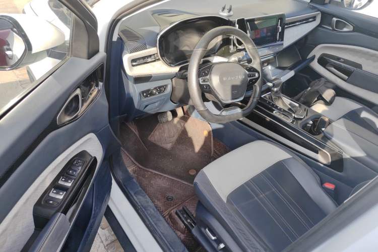 Used Baojun RM-5 2019 1.5T CVT 24-Hour Online Luxury Version 6 Seats