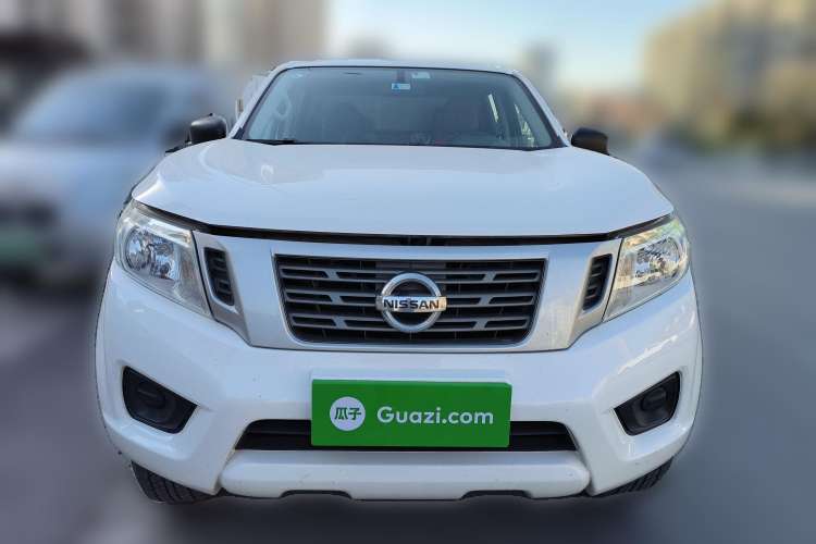 Used Nissan Navara 2019 2.5L Manual Two-Wheel Drive Comfort Version China VI QR25
