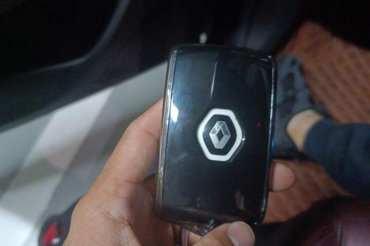 Used Renault Koleos 2018 2.0L Two-Wheel-Drive Luxury Edition
