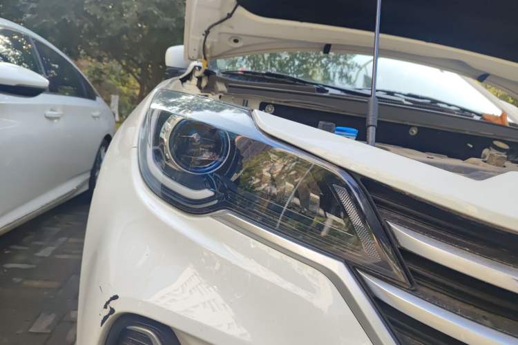 Used JETOUR X70M 2021 1.5T Manual Urban Partner Model 5 Seats Right Front Headlight