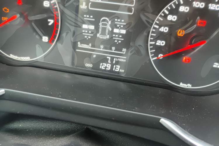 Used JETOUR X70M 2021 1.5T Manual Urban Partner Model 5 Seats Odometer Close Up