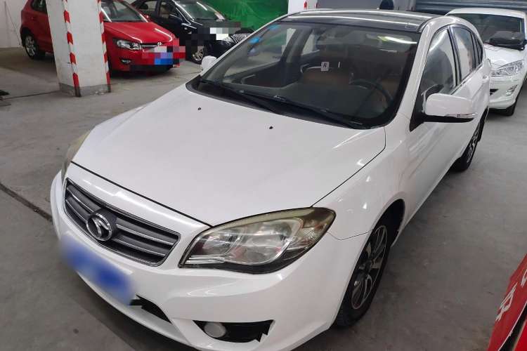 Used Soueast V6 Lingshi 2014 1.5L Manual Luxury Edition for Women