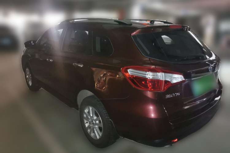 Used Venucia T70 2015 2.0L CVT Smart Choice Edition
