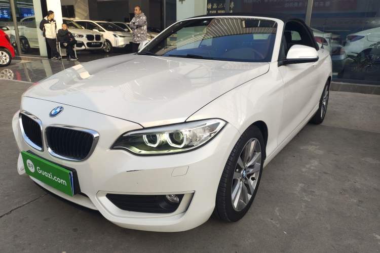 Used BMW 2 Series 2017 220i Convertible Coupe Leading Model