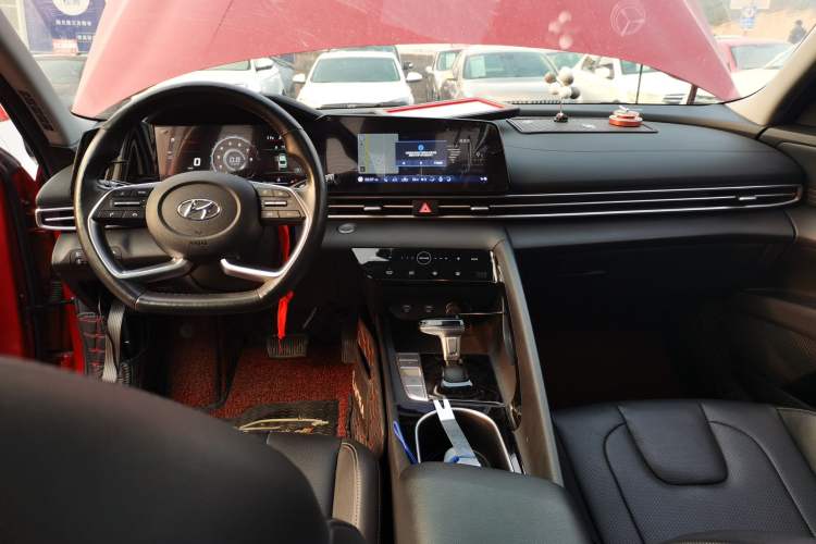 Used Hyundai Elantra 2021 1.5L CVT LUX Prestige Edition