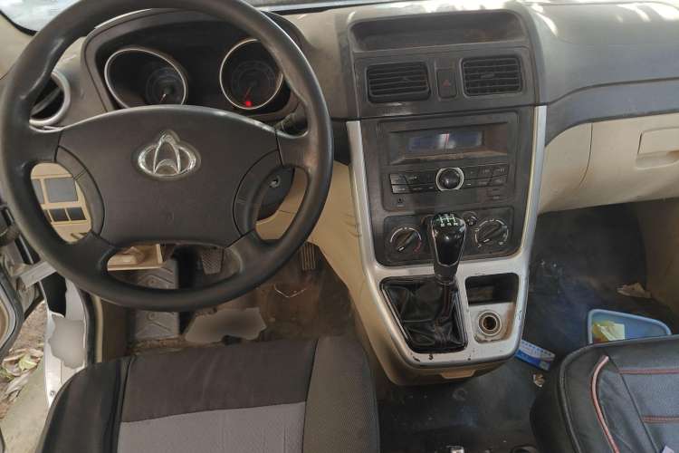 Used Chana Ruixing M70 2017 1.5L Comfort Edition 6-Seater Liftback Door DAM15DL