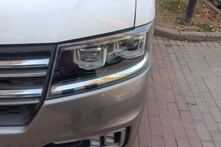 Used Jinbei New Hiace S 2021 1.6L Business Central Air-Conditioned Coach China VI Standard SWD16M
