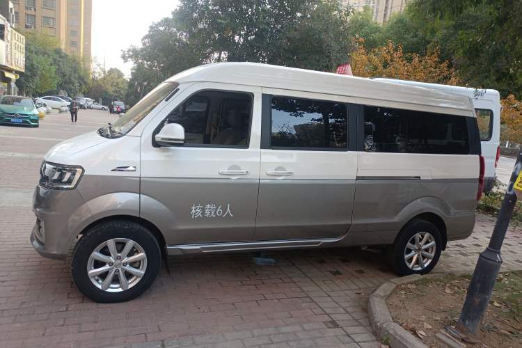 Used Jinbei New Hiace S 2021 1.6L Business Central Air-Conditioned Coach China VI Standard SWD16M
