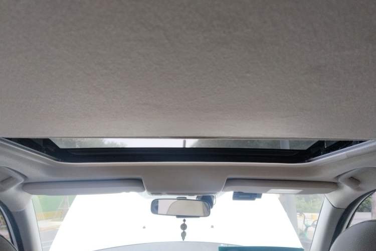 Used Mitsubishi Pajero Sport 2013 3.0L Automatic 4x4 Flagship Edition Headliner