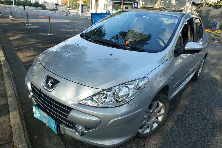 Used Peugeot 307 2013 Hatchback 1.6L Manual Comfort Edition