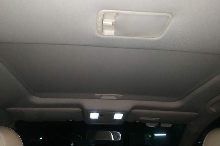 Used Nissan Tiida Sedan 2008 1.6L Automatic Smart Version Headliner