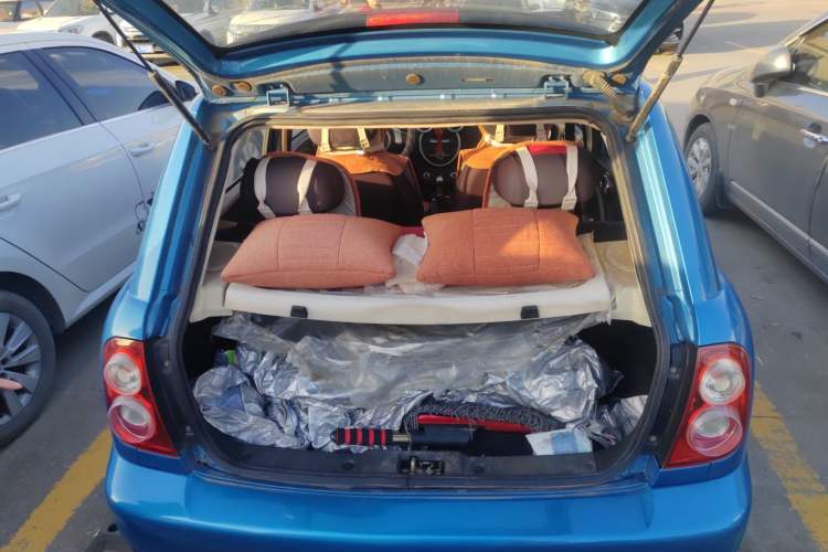 Used Lifan Auto 330 2014 1.3L Manual Comfort Version
