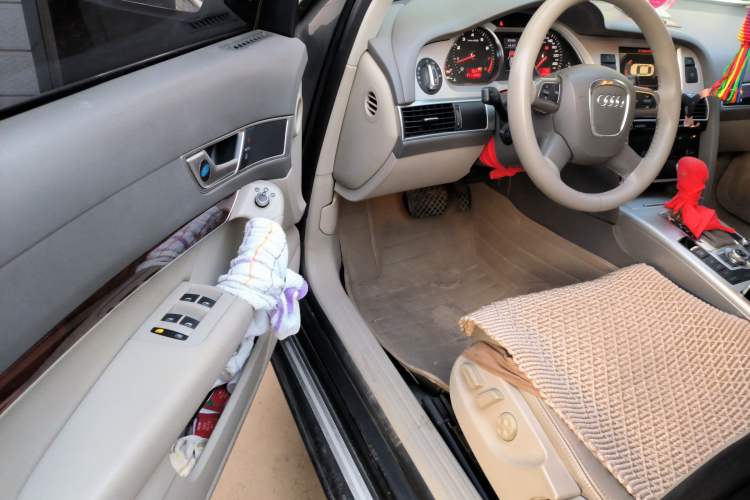 Used Audi A6L 2009 2.0 TFSI automatic standard version