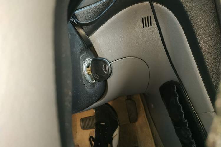 Used Kia  2007 2.0L 7-Seater Comfort Edition