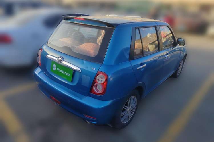Used Lifan Auto 330 2014 1.3L Manual Comfort Version
