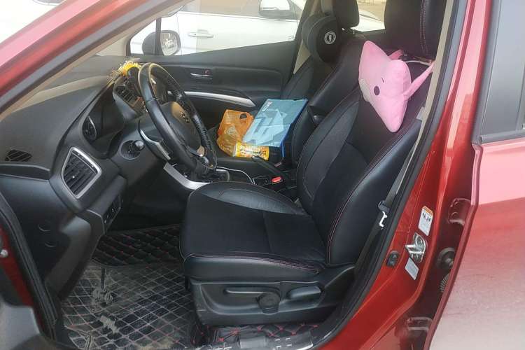 Used Suzuki S-Cross 2015 1.6L CVT Two-Wheel Drive Elite Version