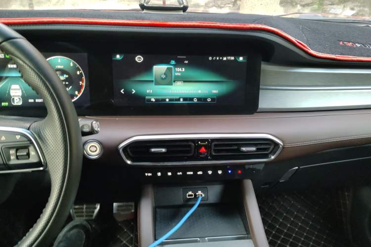 Used JETOUR X90 PLUS 2021 1.6TD DCT Villa 7-Seater Audio And AC Panel