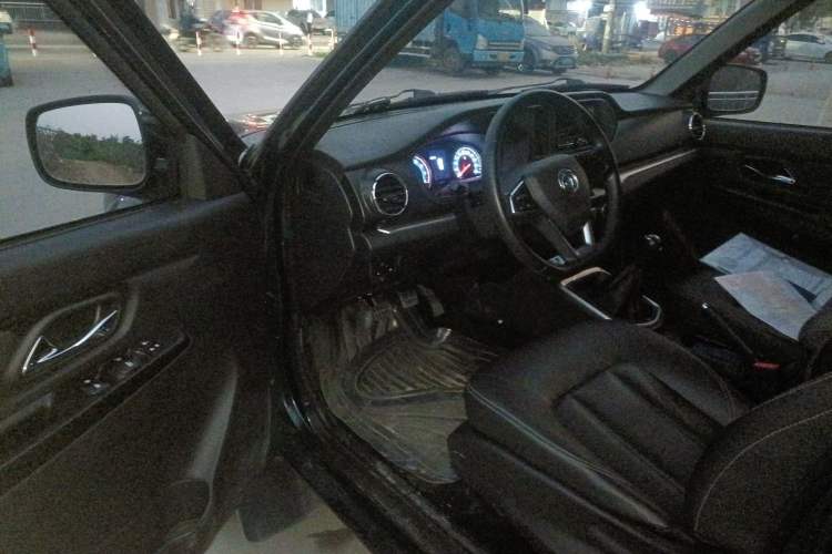 Used Dongfeng Ruichi 2021 2.4L Gasoline Two-Wheel-Drive Base Model for Entrepreneurship Model 2TZD
