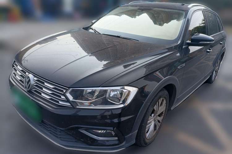 Used Volkswagen C-TREK 2017 230TSI Manual Comfort Version