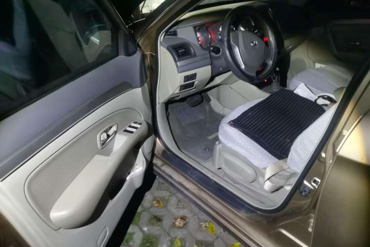 Used Dongfeng Aeolus A60 2014 1.6L Automatic Luxury Model